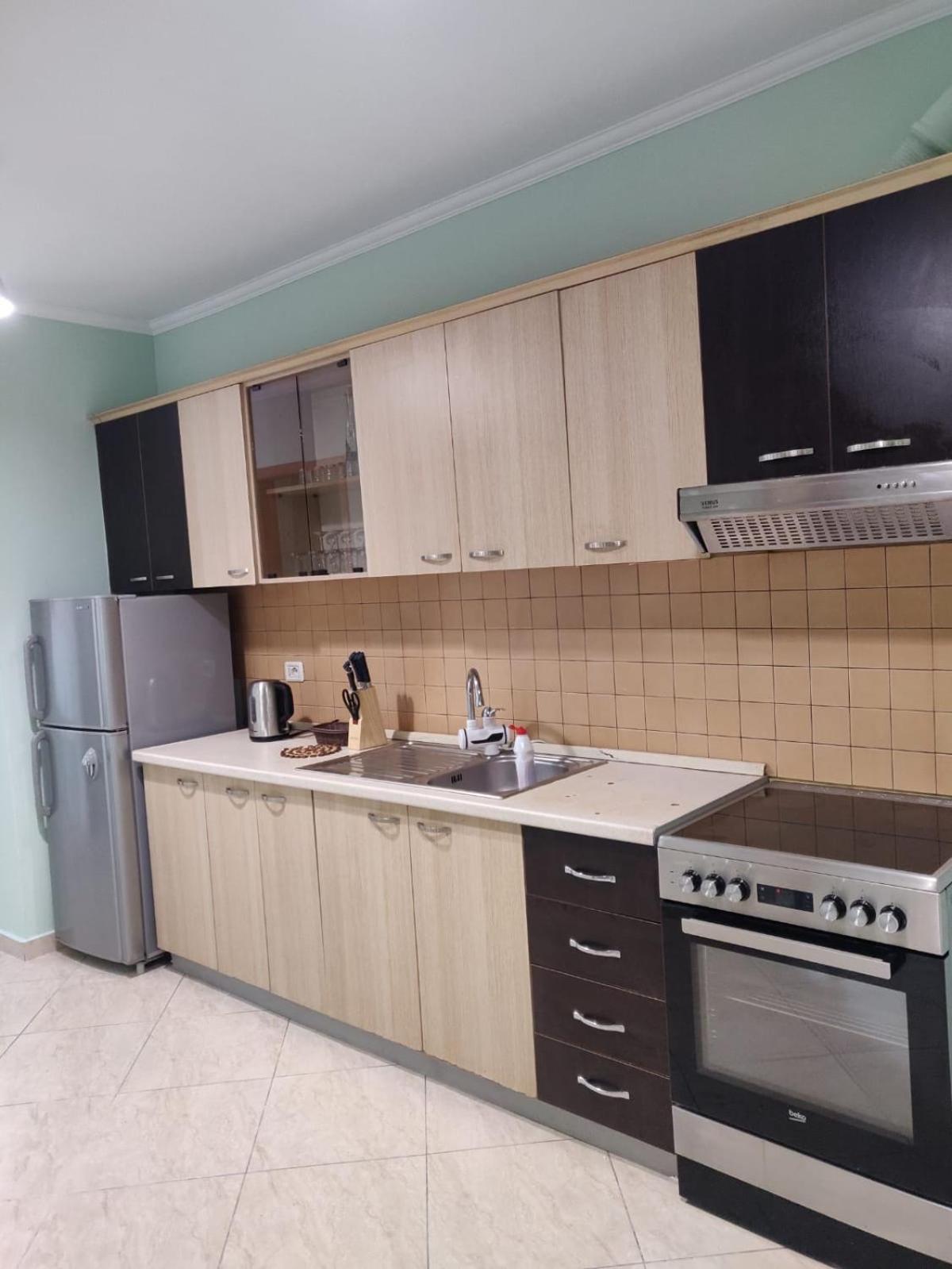 Bevis Apartment Тирана Екстер'єр фото